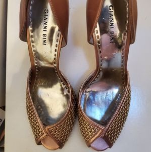 Gold Gianni Bini Heels
